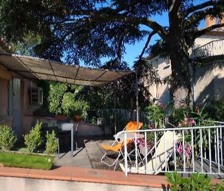 Villa Maison de ville aux couleurs provençales. à Carpentras Extérieur photo